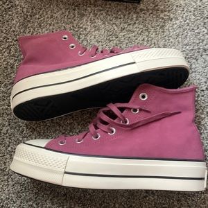 Converse Women's Sneakers in Purple and White